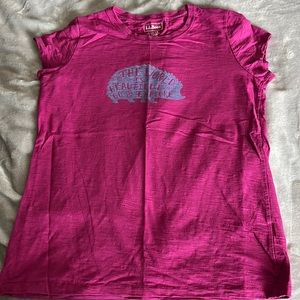 Girls L.L. Bean T-shirt. I’m excellent condition.